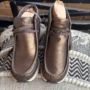 NWT Ariat Women's Metallic Brown Boots